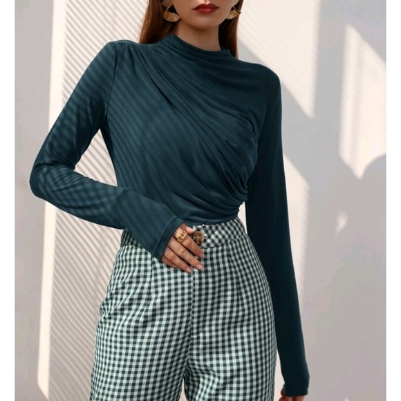 Mock Neck Ruched Slim Fit Pullover Tee - Picture 2 of 11